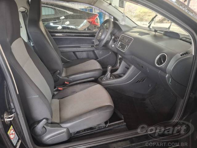 2015 VOLKSWAGEN UP 