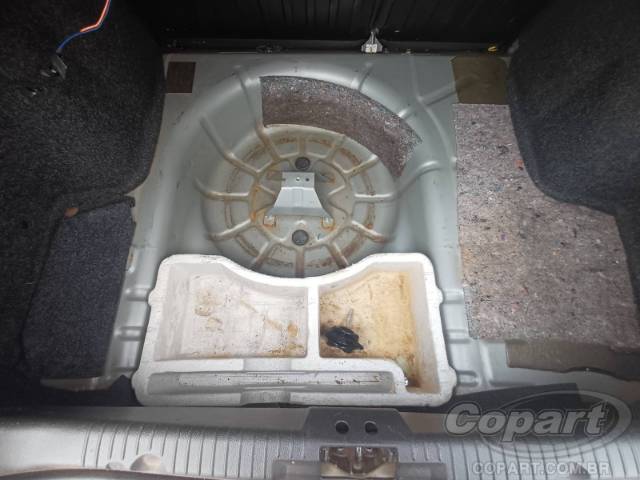 2009 FORD FIESTA SEDAN 