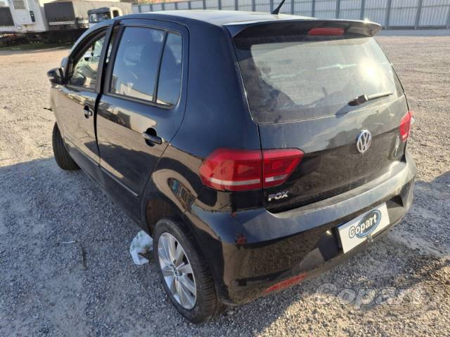 2015 VOLKSWAGEN FOX 
