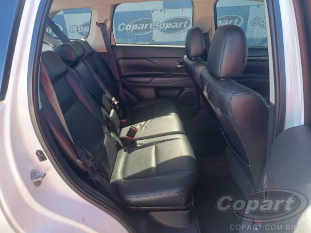 2016 MITSUBISHI OUTLANDER 
