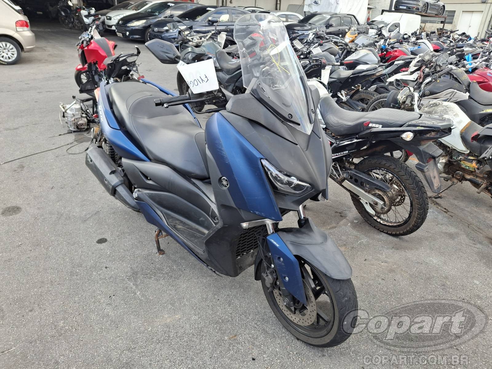 Yamaha XMAX 250 ABS CVT 2021 Pequena Monta