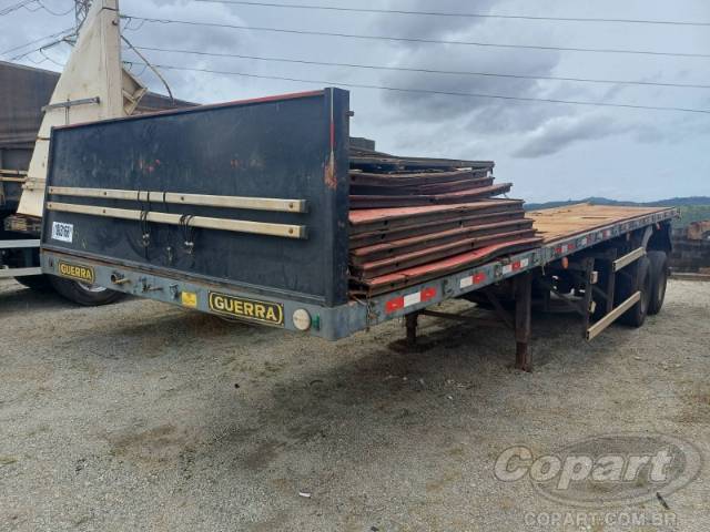 2013 GUERRA SEMI-REBOQUE 