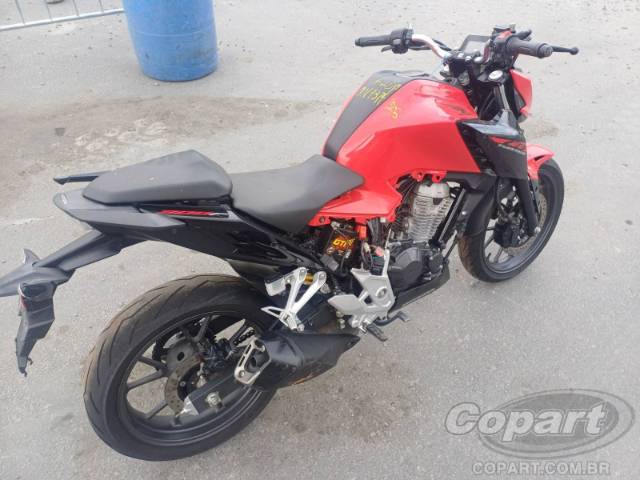 2023 HONDA CB 300F 
