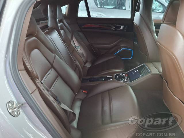 2022 PORSCHE PANAMERA 