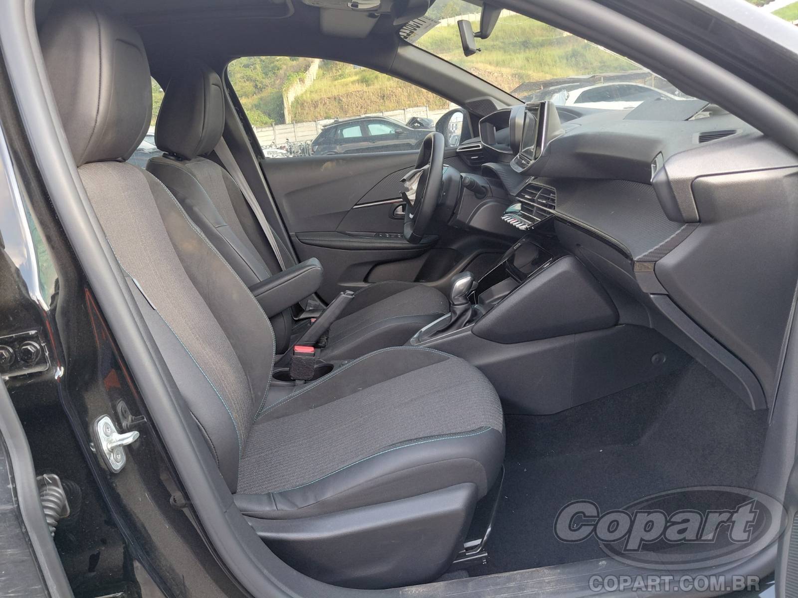 2024 PEUGEOT 208 — foto 5 de 10