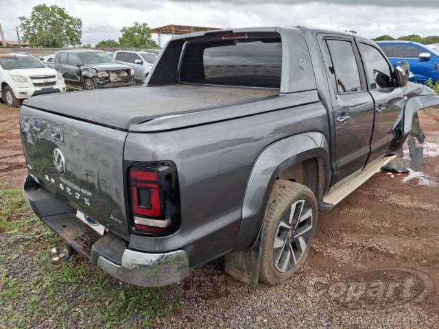 2025 VOLKSWAGEN AMAROK 