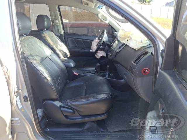 2013 TOYOTA HILUX CD 