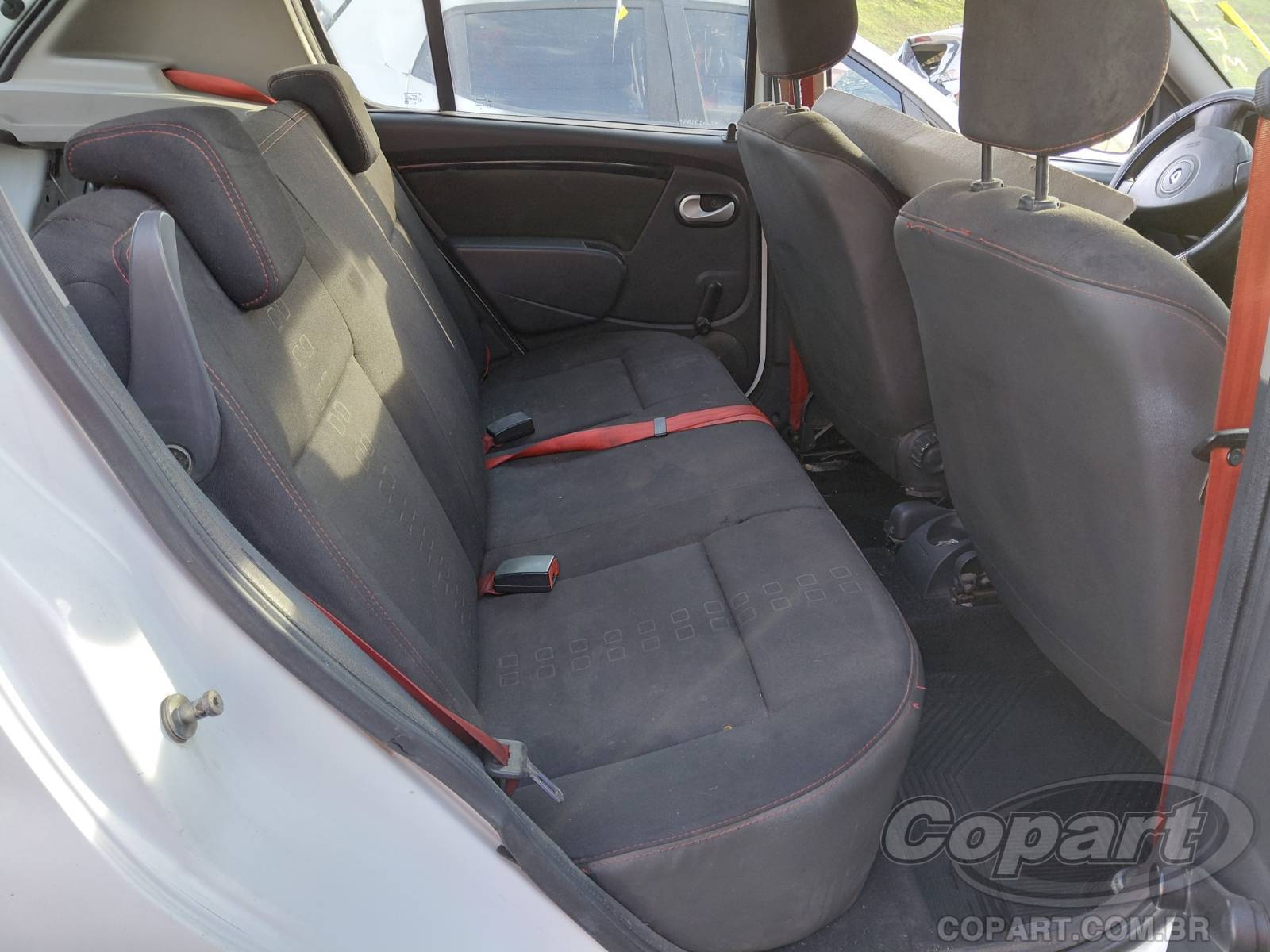 Foto 6 de 11: 2011 RENAULT SANDERO