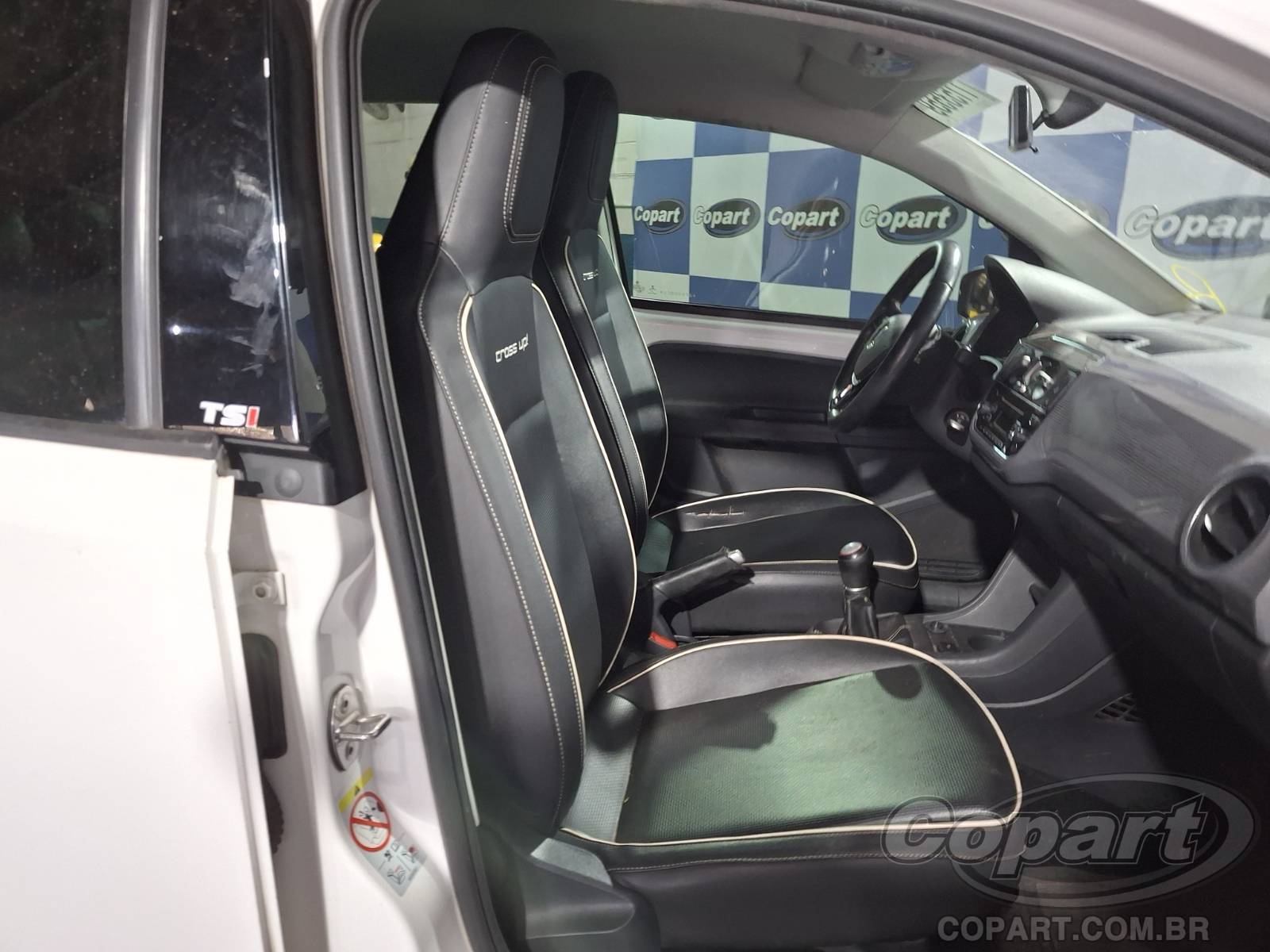 2018 VOLKSWAGEN UP — foto 5 de 11