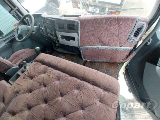 2012 VOLVO VM 
