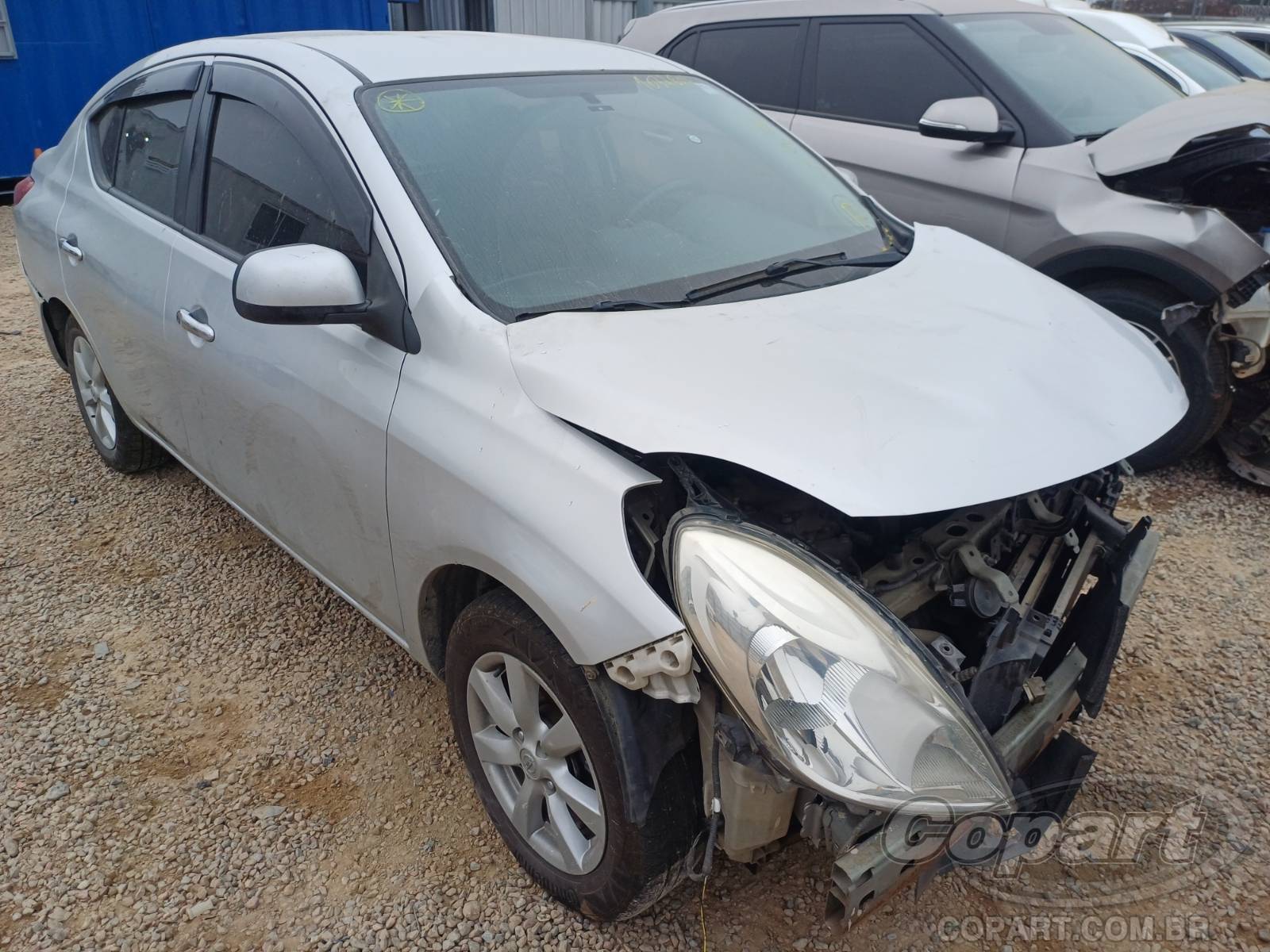 Nissan Versa SL 1.6 16V 2013