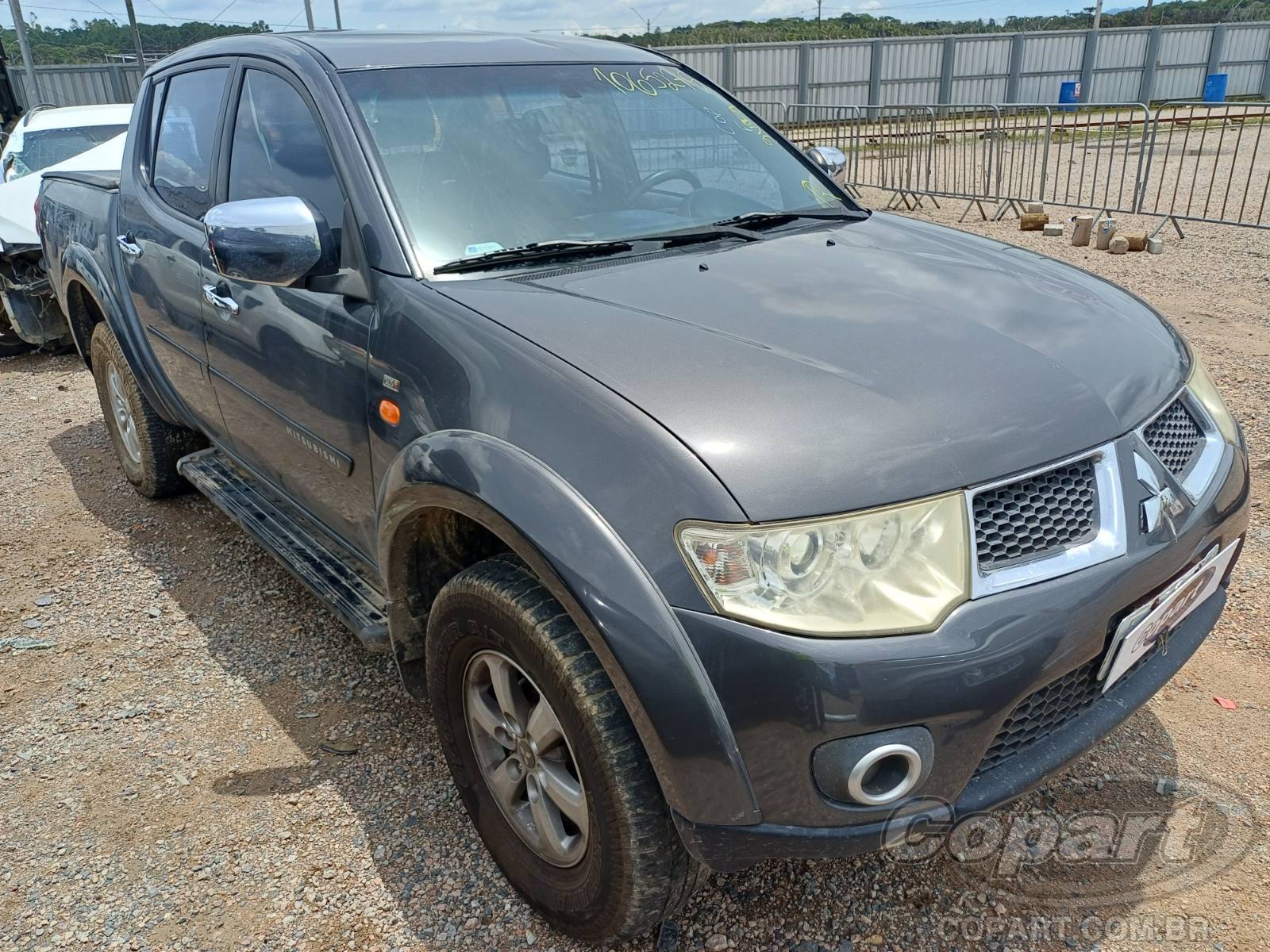 Veículo Mitsubishi L200 Mitsubishi L200 Triton 2013 2013 em leilão
