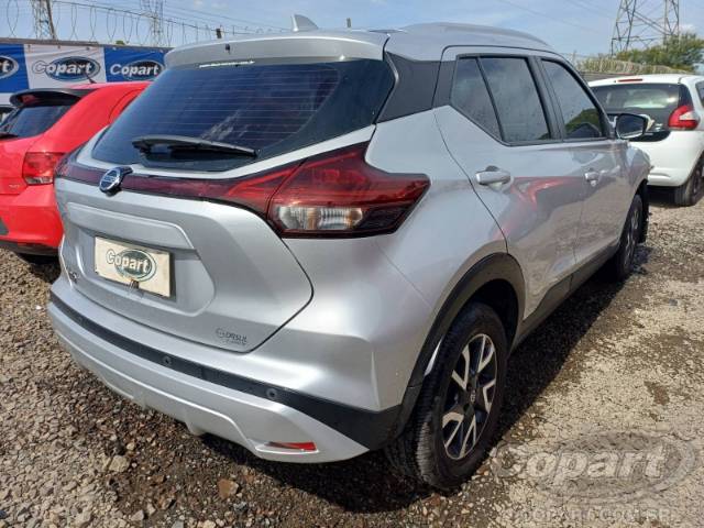 2022 NISSAN KICKS 