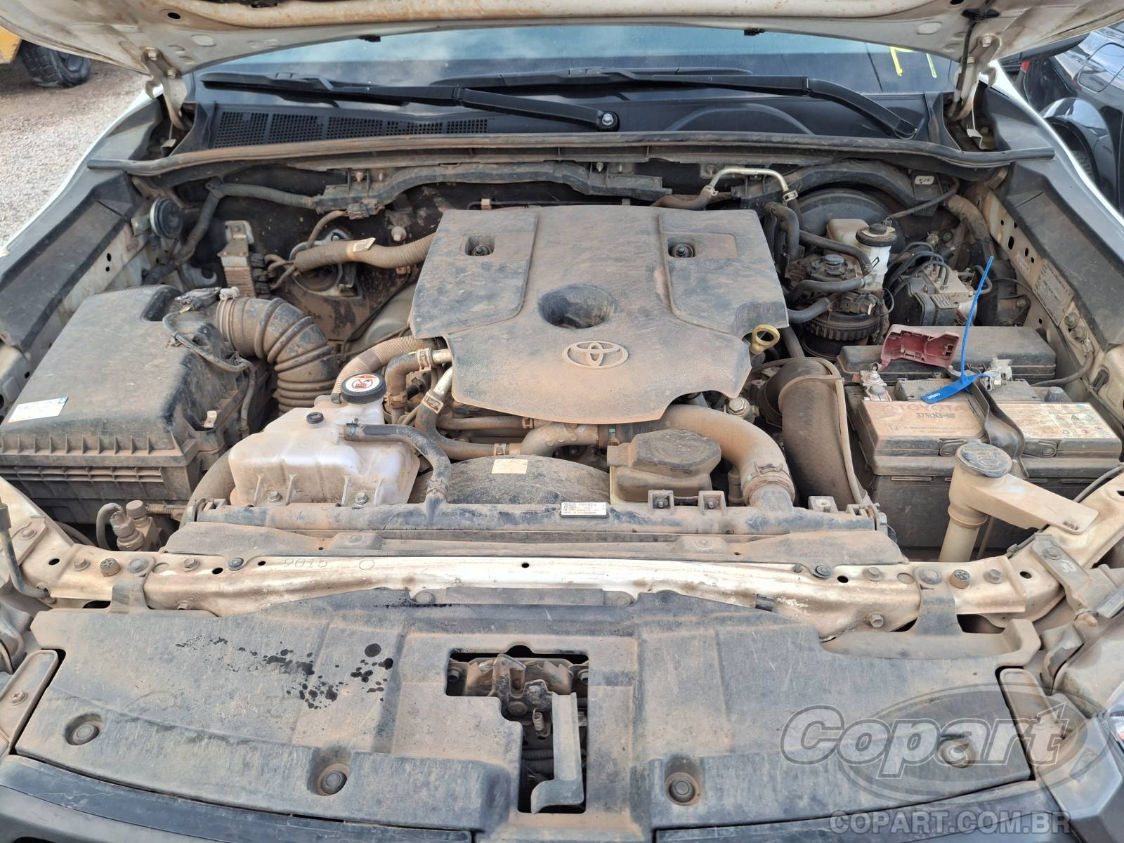 2024 TOYOTA HILUX CD — foto 7 de 10