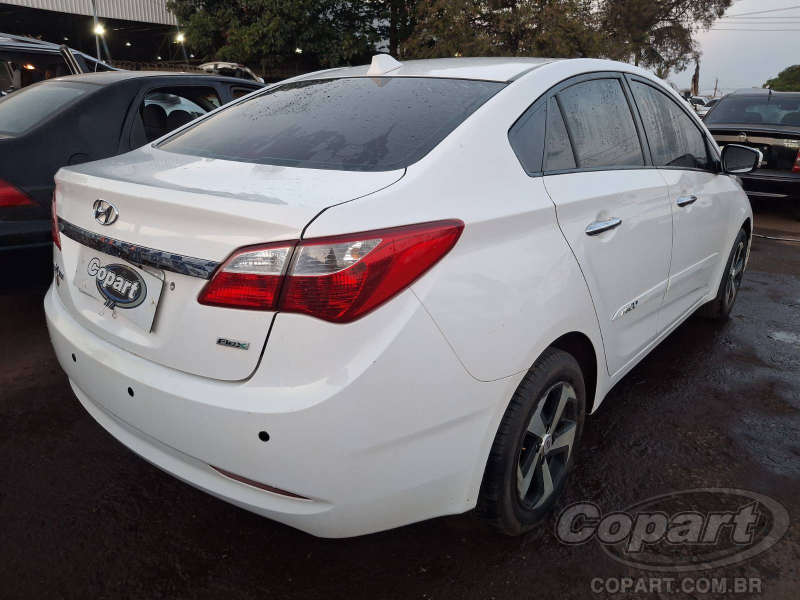 2014 HYUNDAI HB20S — foto 4 de 10