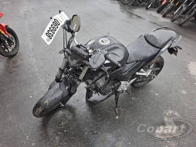 2025 HONDA CB 300F 