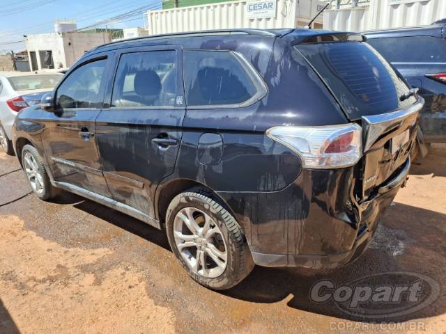 2014 MITSUBISHI OUTLANDER 