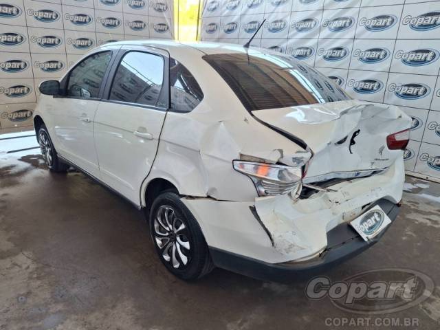 2015 FIAT GRAND SIENA 