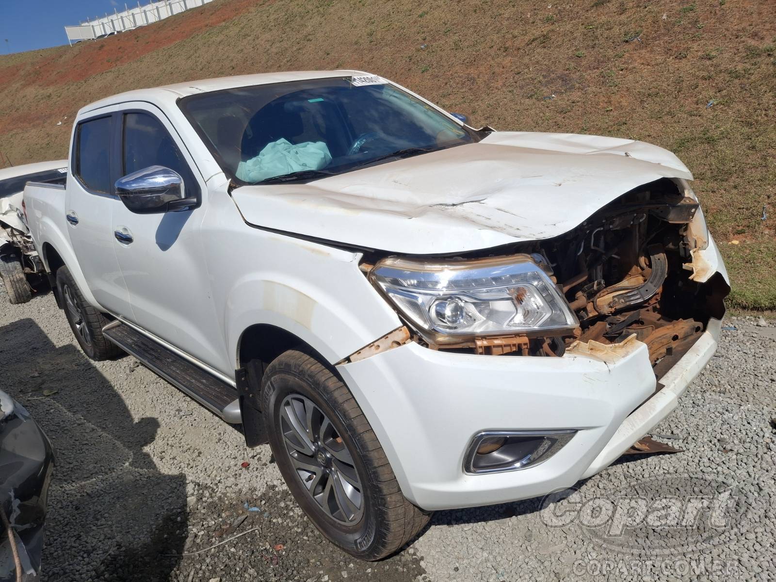 2022 NISSAN FRONTIER CD