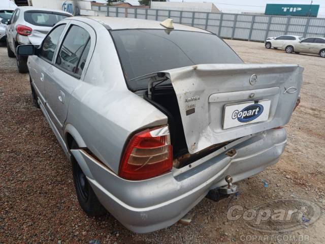2002 CHEVROLET ASTRA SEDAN 