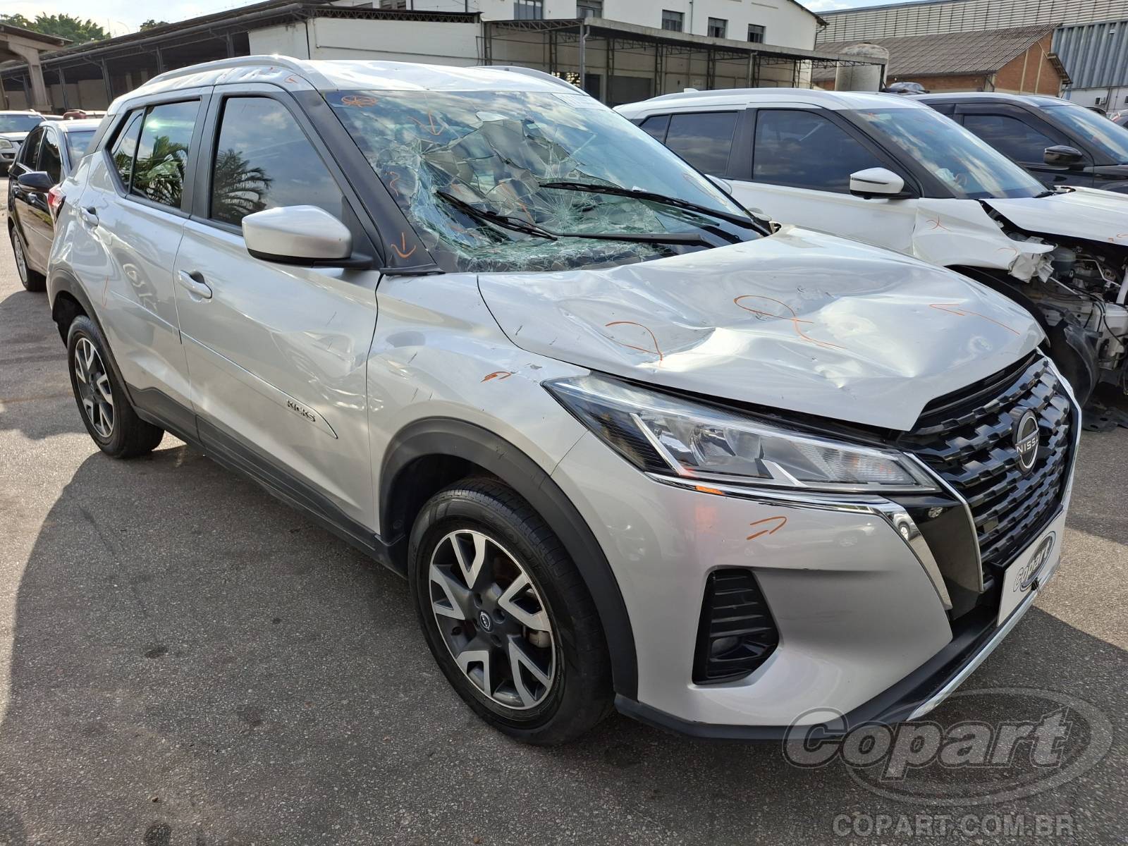 NISSAN KICKS