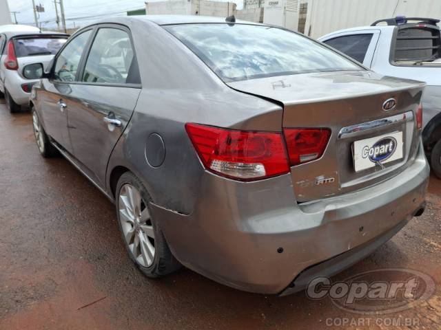 2013 KIA CERATO 