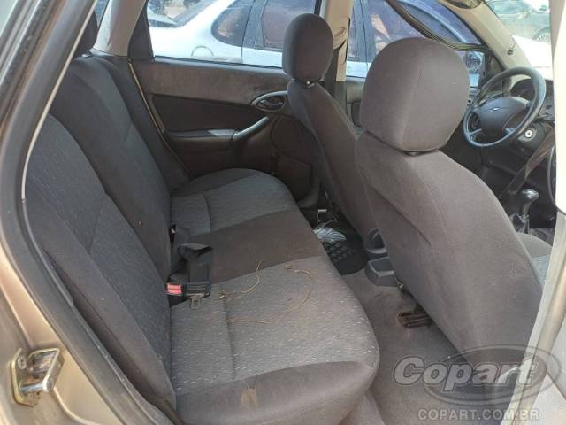 2006 FORD FOCUS 