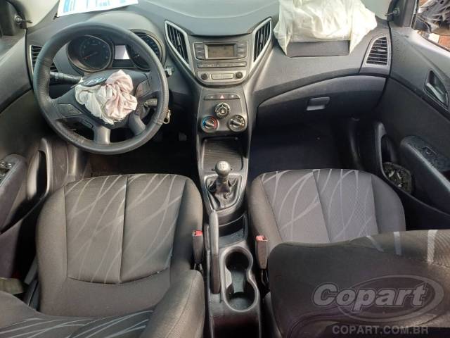 2015 HYUNDAI HB20 