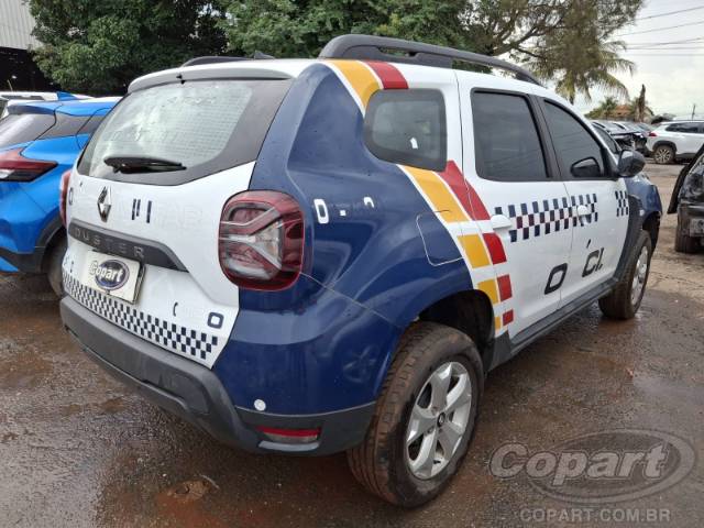 2025 RENAULT DUSTER 