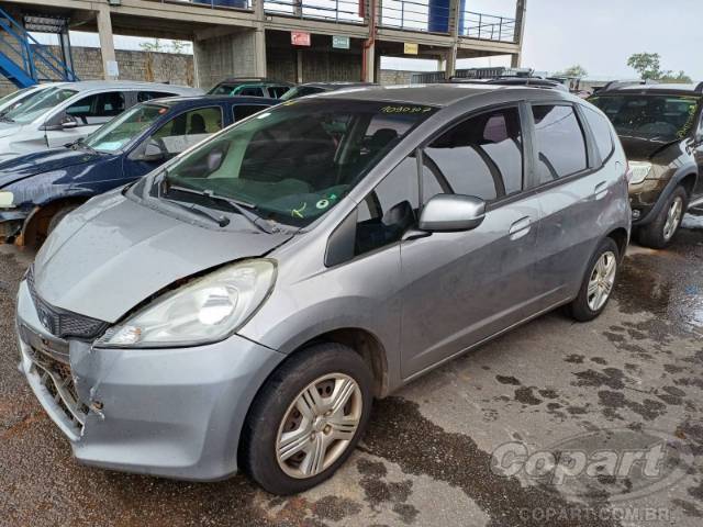 2014 HONDA FIT 