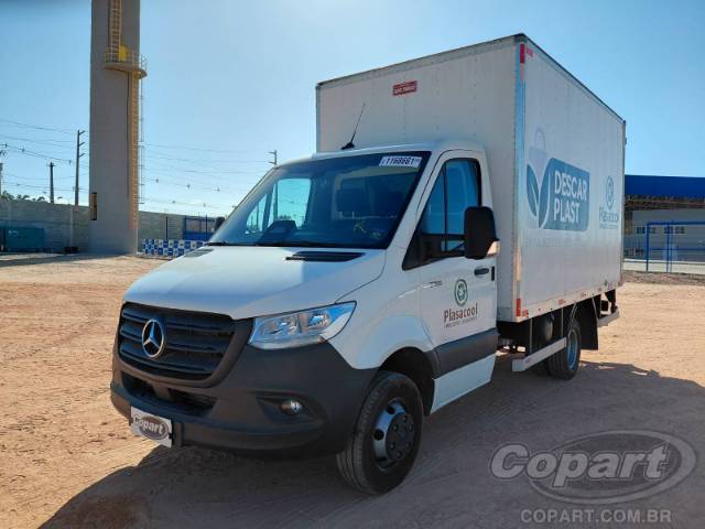 2025 MERCEDES BENZ SPRINTER TRUCK 