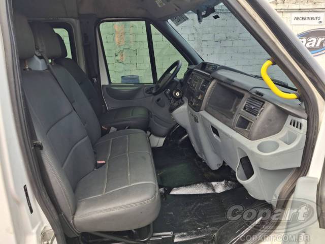 2011 FORD TRANSIT BUS 