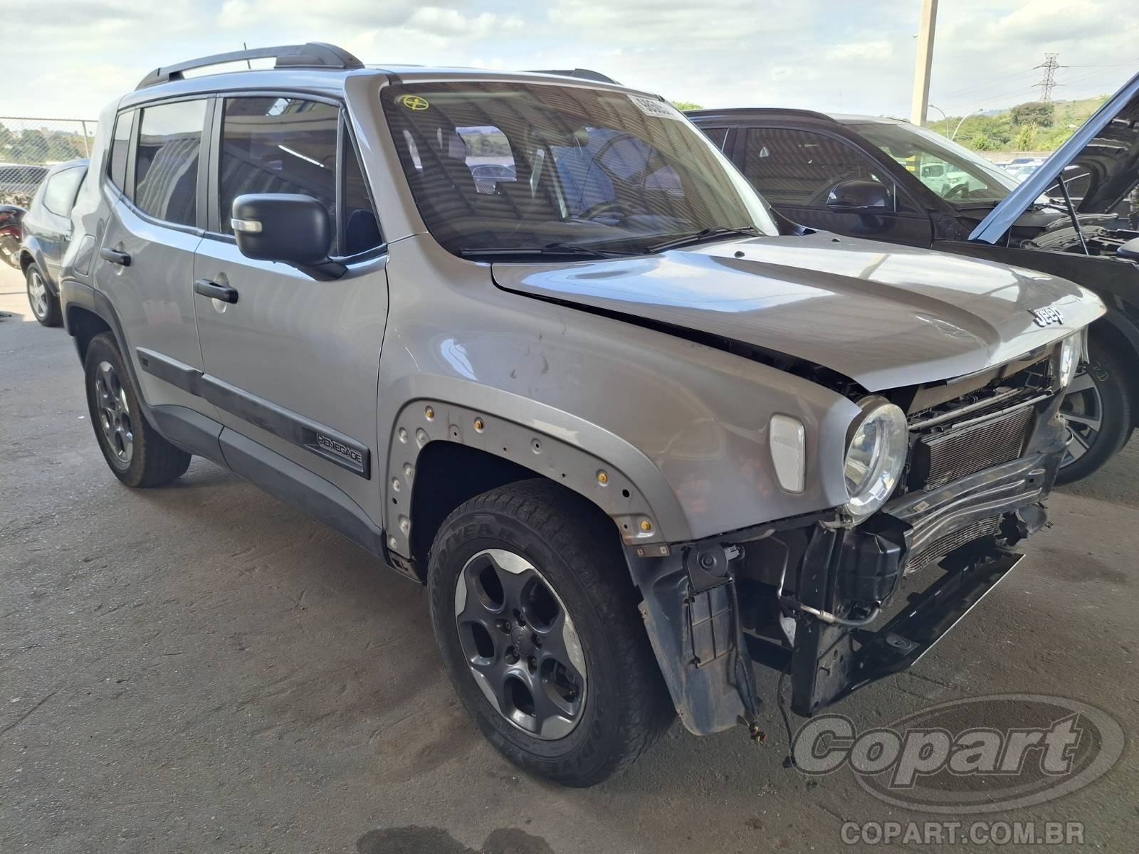 Veículo Jeep Renegade Jeep Renegade 1.8 16V E.TorQ Evo 2020 Pequena Monta 2020 em leilão