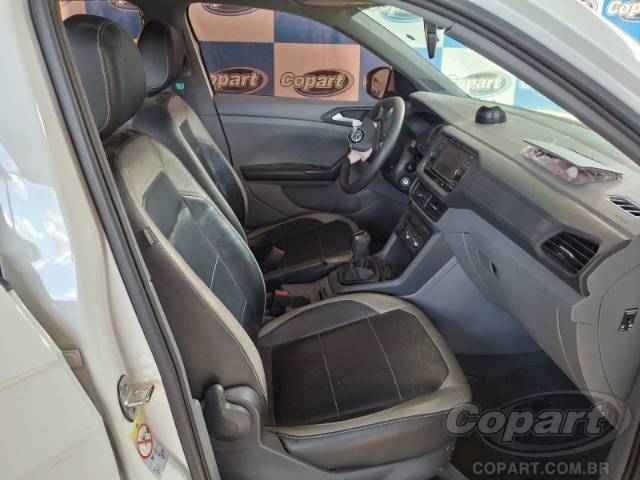 2021 VOLKSWAGEN T-CROSS 