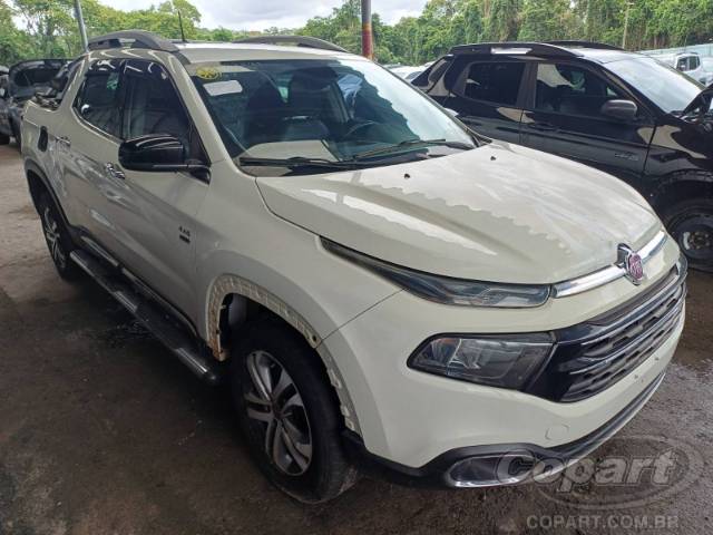 2017 FIAT TORO 