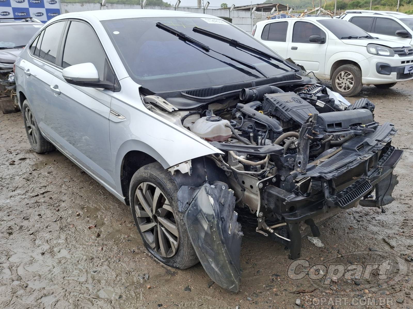 Veículo VW - VolksWagen Virtus Volkswagen Virtus Comfortline 200 AT 1.0 12V TSI Turbo 2019 Colisão 2019 em leilão