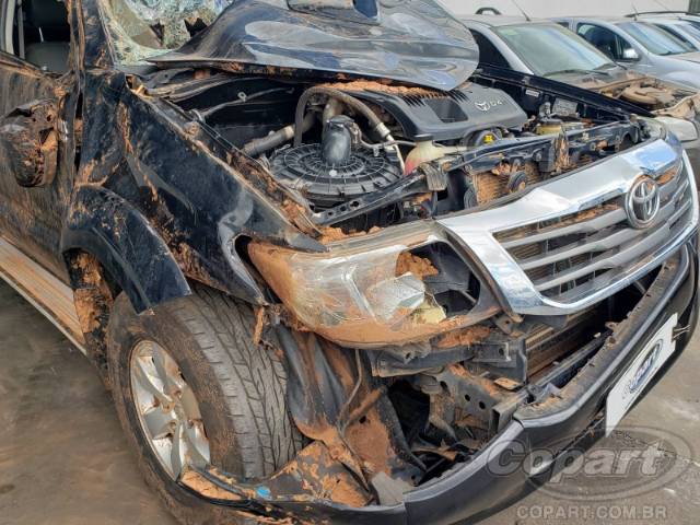 2015 TOYOTA HILUX CD 