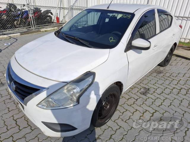 2018 NISSAN VERSA 