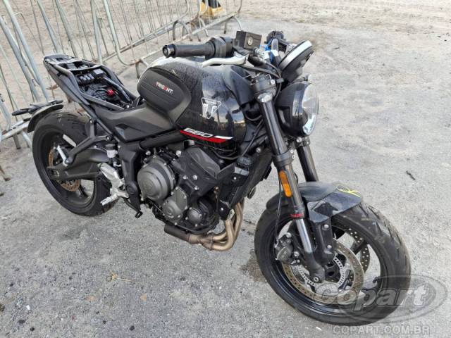 2025 TRIUMPH TRIDENT 
