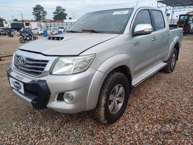 2012 TOYOTA HILUX CD 