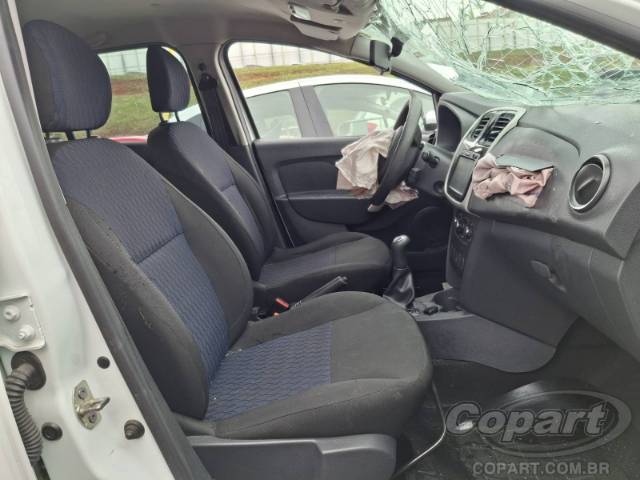 2017 RENAULT SANDERO 