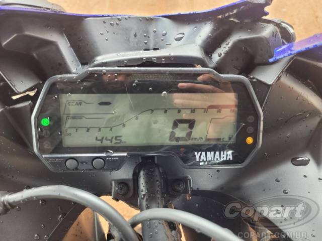 2025 YAMAHA YZF R15 