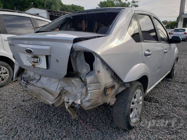 2014 FORD FIESTA SEDAN 