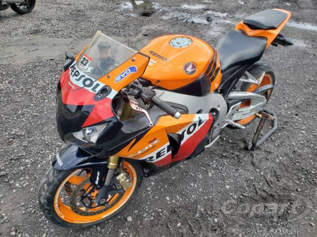 2011 HONDA CBR 1000RR 