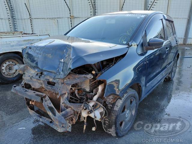 2013 VOLKSWAGEN FOX 