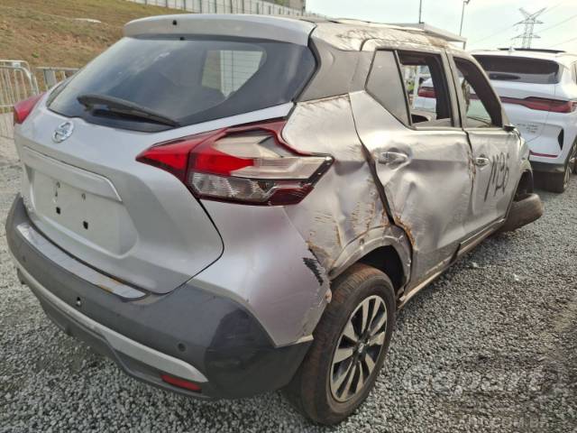 2018 NISSAN KICKS 
