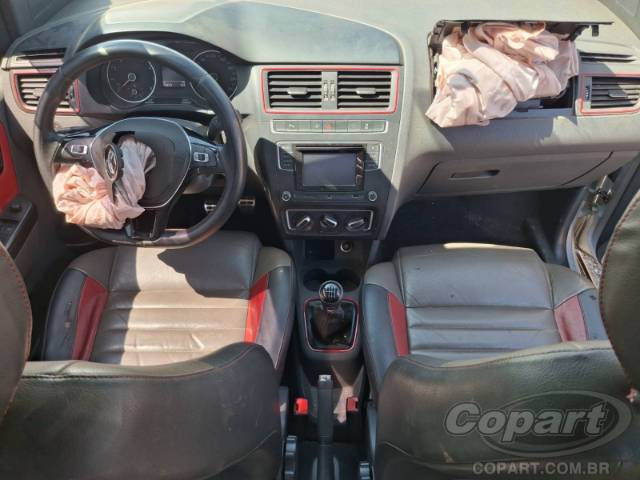 2016 VOLKSWAGEN FOX 