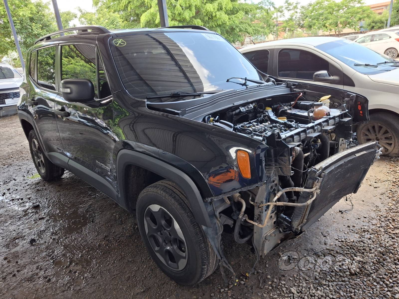 Veículo Jeep Renegade Jeep Renegade Sport 2.0 MultiJet Turbo 2017 Pequena Monta 2017 em leilão