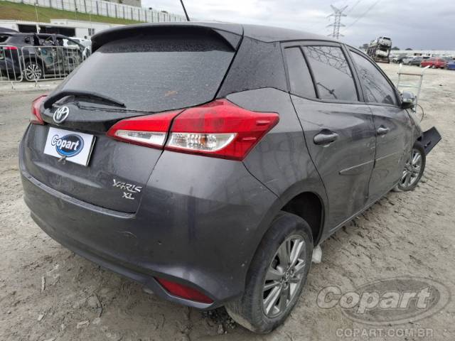 2022 TOYOTA YARIS 