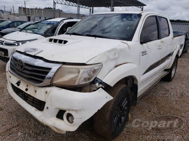 2015 TOYOTA HILUX CD 